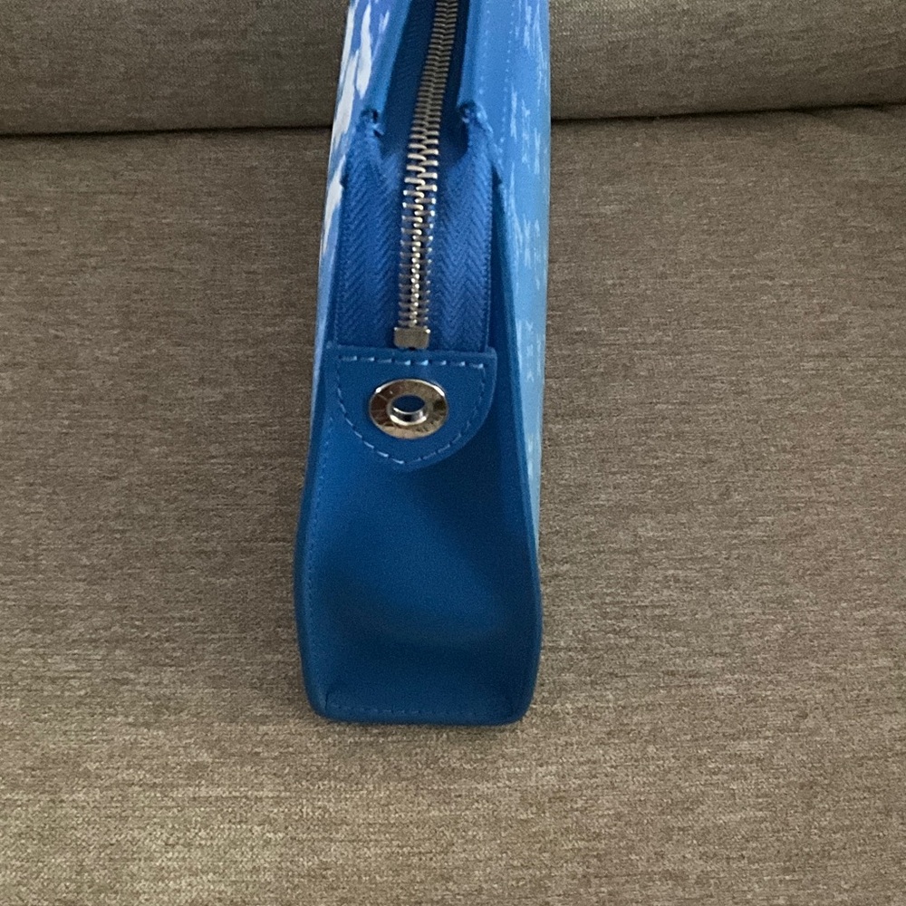 Louis Vuitton Virgil Abloh Blue Monogram Clouds Coated Canvas Pochette Voyage MM - Picture 6 of 11